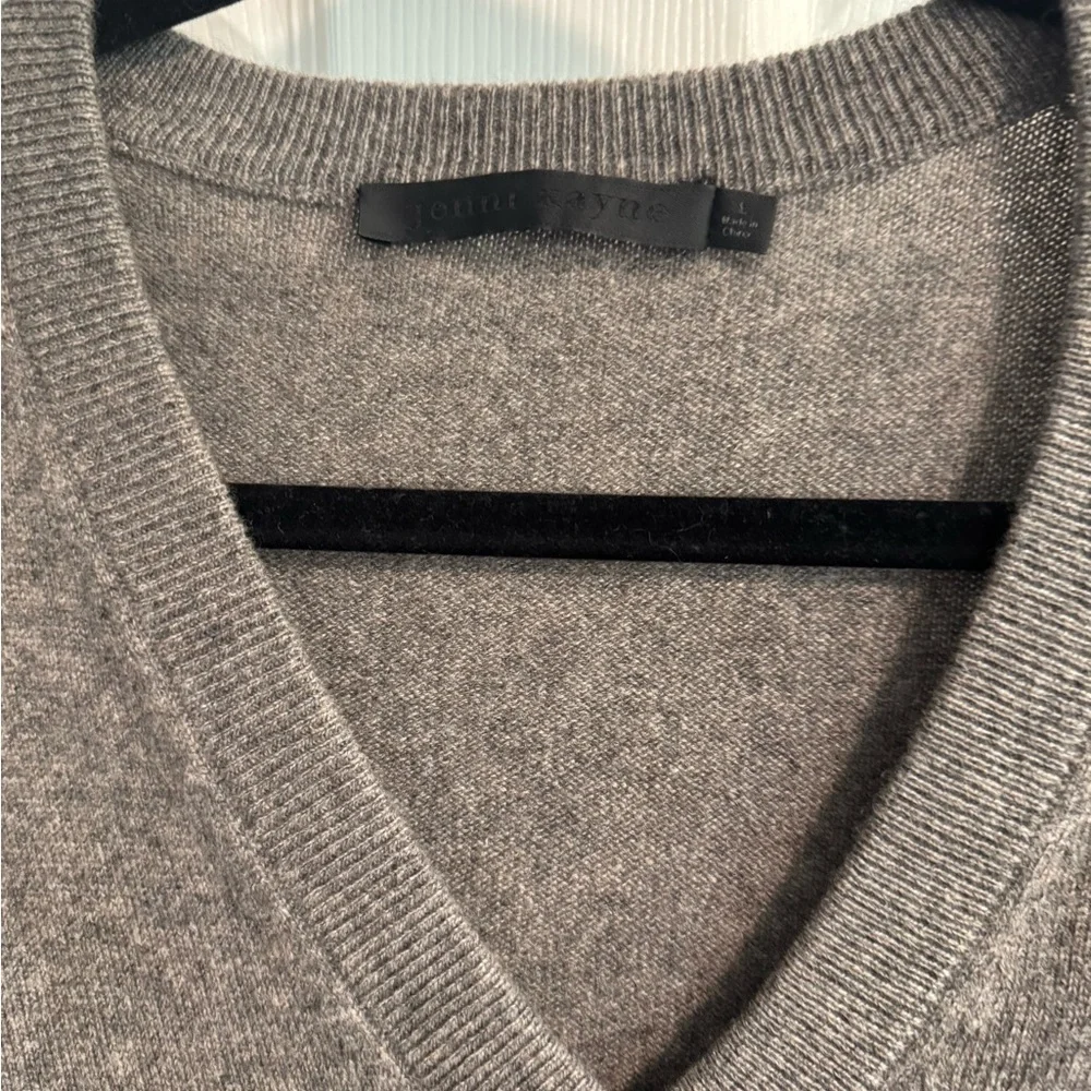 Jenni Kayne Flynn Cashmere Sweater - Picture 2 of 4